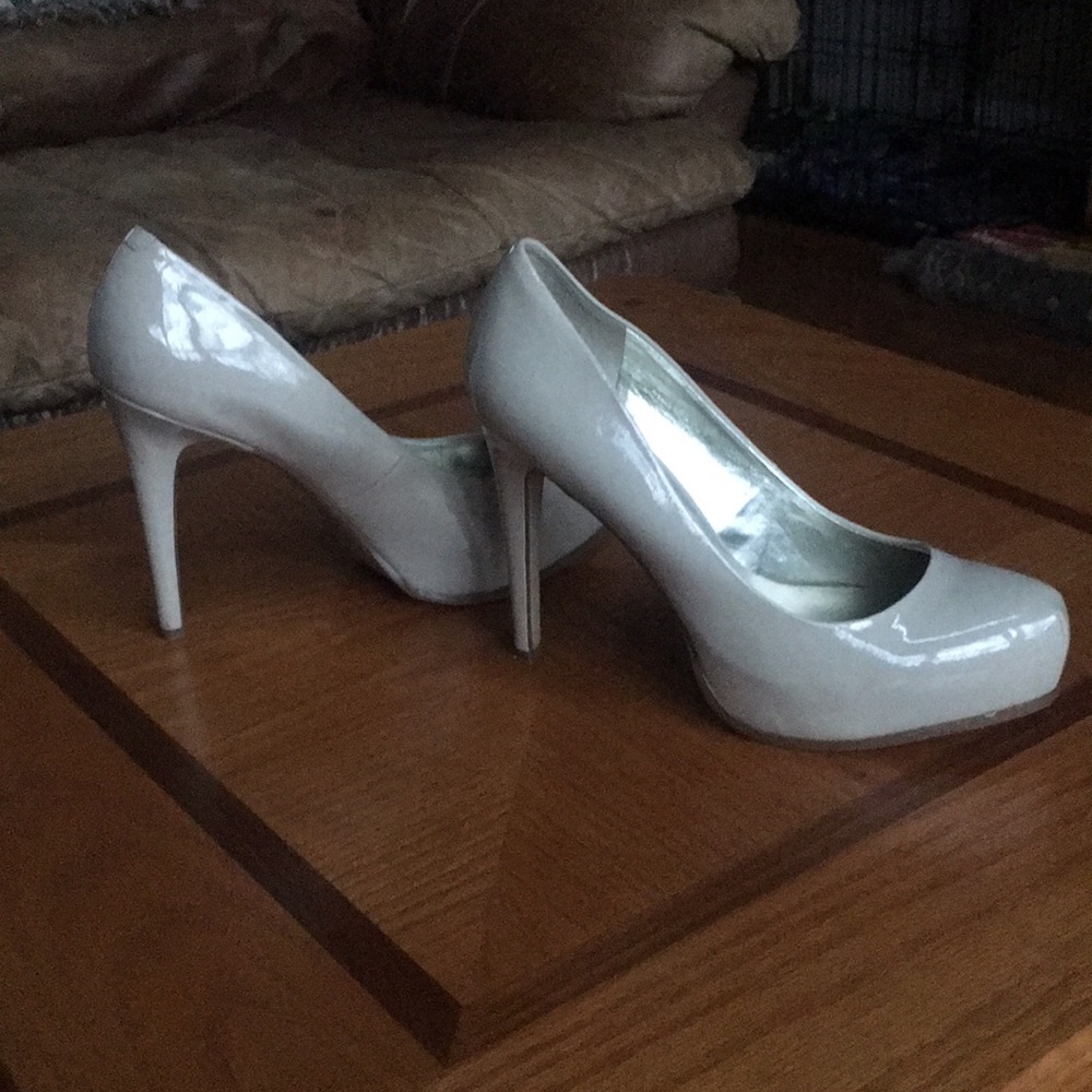 Guess platform high heeled pumps - Picture 3 of 6